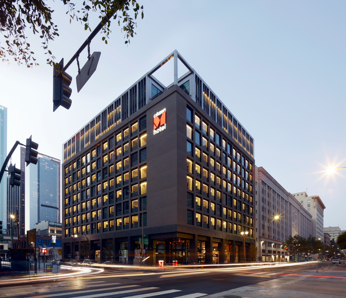 citizenM and Hotel Facility Concepts extend global strategic partnership!